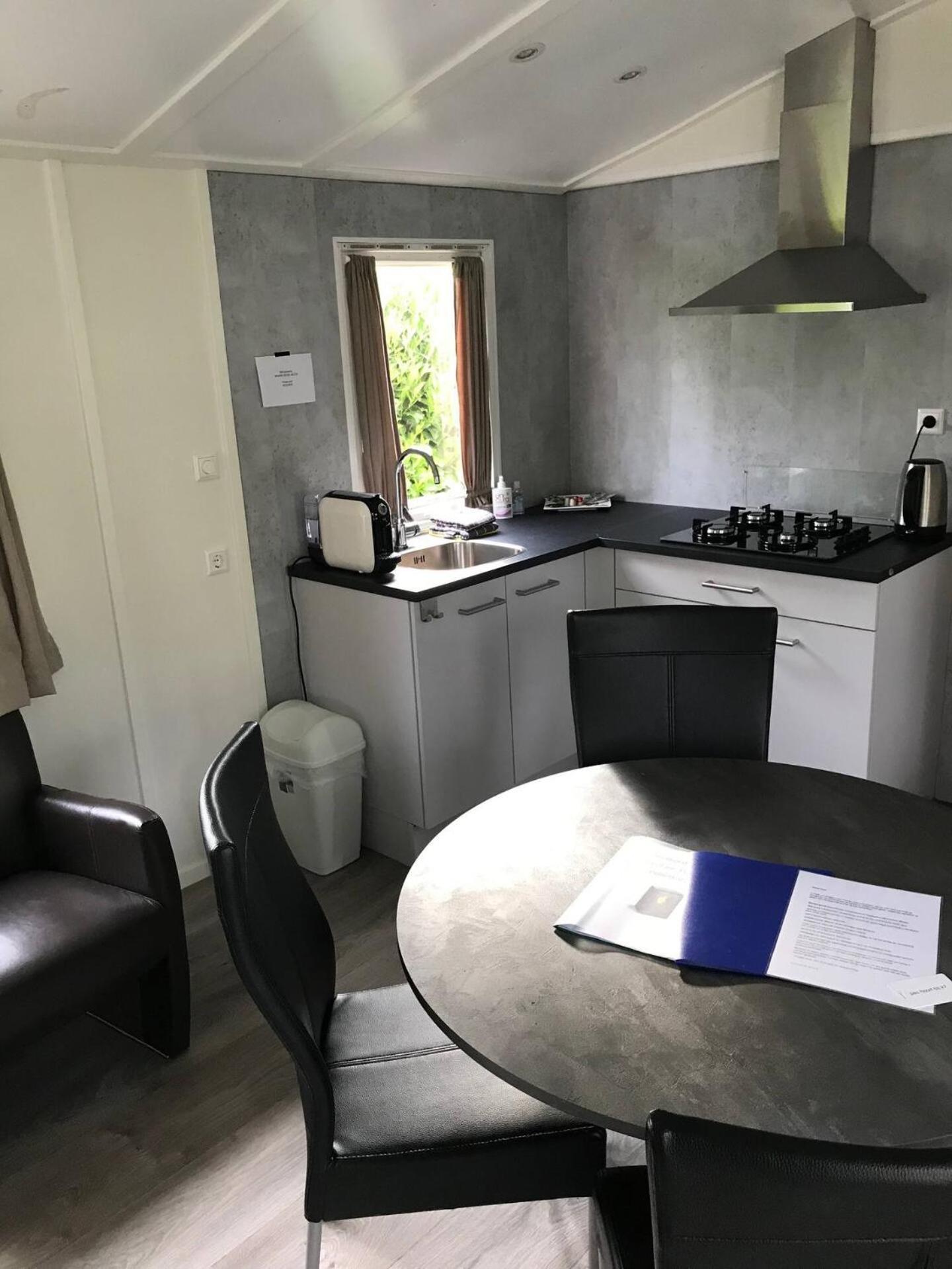 Charmante Woning Op Rustig Park Met Fietsen Epe Exterior photo
